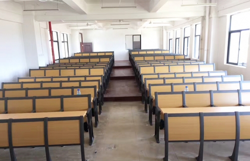 学校家具草莓视频色污